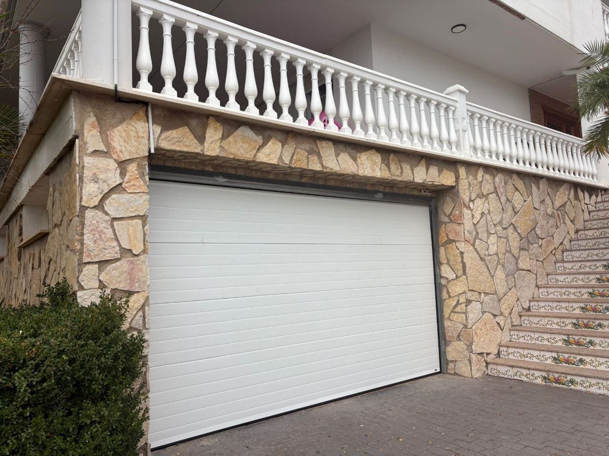 Seccional blanca · chalet